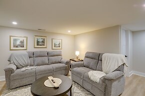Beautiful 3 BR Home w/ Workspace: 20 Min to Boston