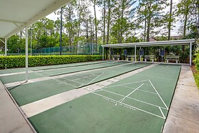 3 Mi to Beaches: Naples Condo w/ Pool Access!