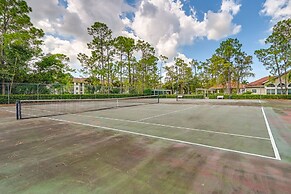 3 Mi to Beaches: Naples Condo w/ Pool Access!