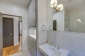 2 Mi to Downtown Austin: Family Home w/ Porch!