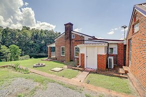 Riverfront Bluff City Retreat w/ Patio & Grill!