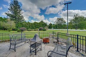Buskirk Vacation Rental w/ Deck & Putting Green!