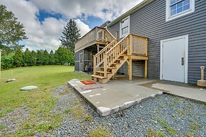Buskirk Vacation Rental w/ Deck & Putting Green!