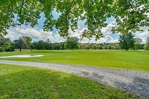 Buskirk Vacation Rental w/ Deck & Putting Green!
