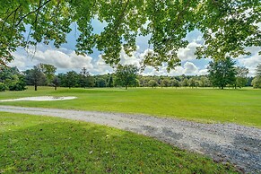 Buskirk Vacation Rental w/ Deck & Putting Green!