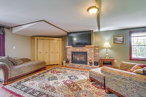 Buskirk Vacation Rental w/ Deck & Putting Green!