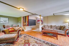 Buskirk Vacation Rental w/ Deck & Putting Green!