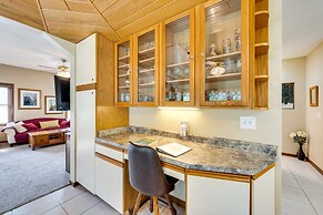 Spacious Beloit Retreat: Close to Parks & Trails!