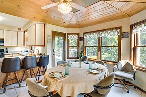 Spacious Beloit Retreat: Close to Parks & Trails!