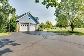 Spacious Beloit Retreat: Close to Parks & Trails!