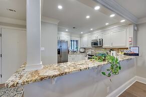 Luxury Lakefront Hot Springs Condo w/ Pools!