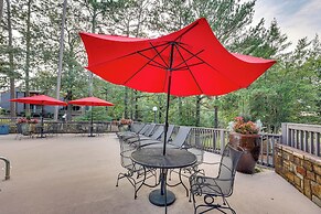 Luxury Lakefront Hot Springs Condo w/ Pools!