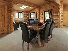 Welcome Hjem Log Cabin