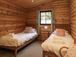 Welcome Hjem Log Cabin