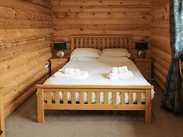 Welcome Hjem Log Cabin